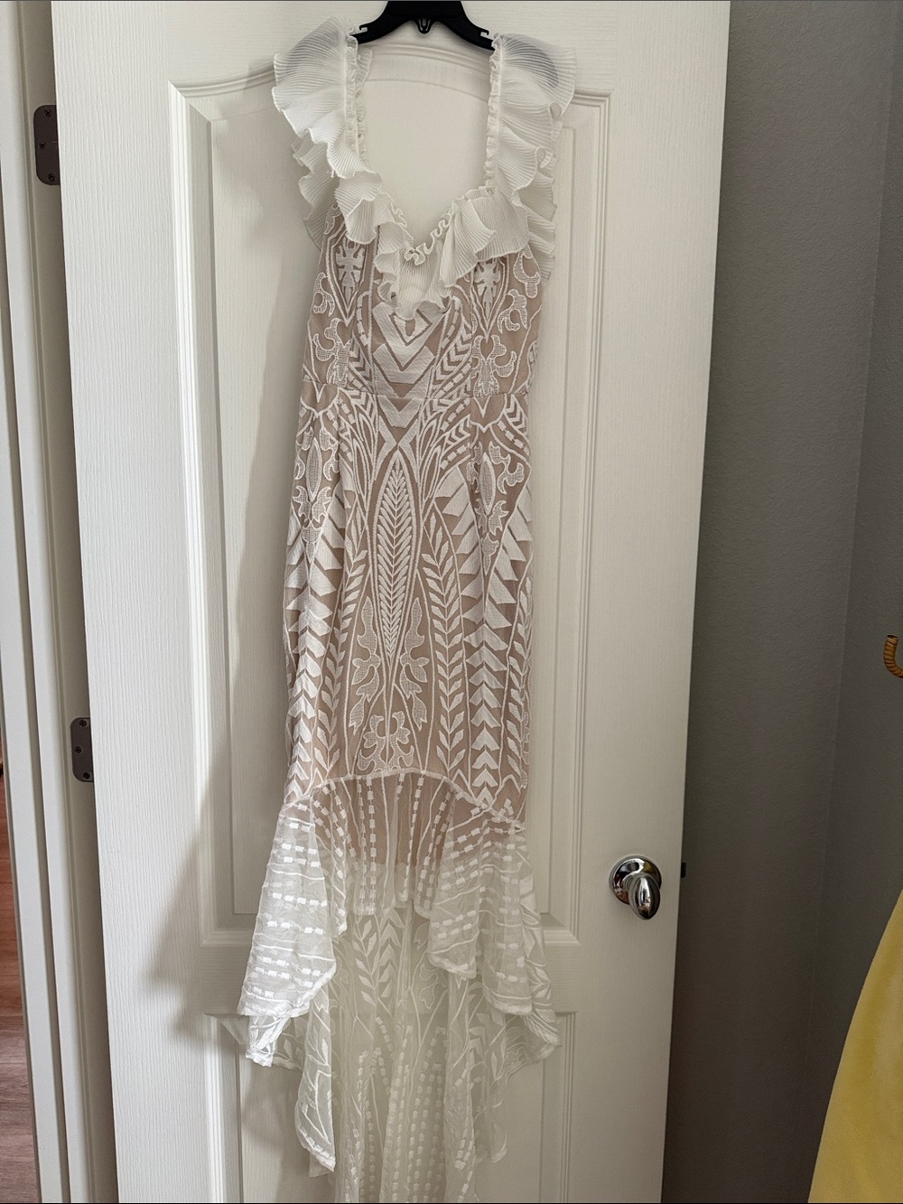 Elegant Ruffled High-Low Lace Dress in Nude and White